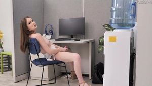 Passion-HD.com: Coworker Hazel Moore receives hardcore sex