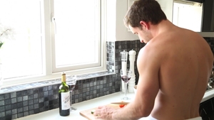 JoyBear: Passionate babe erotic fitness in the kitchen