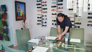 Brazzers: Wife and guest FFM pleasure