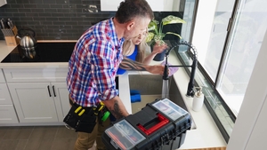 Brazzers: Noisy Roomie Walks In on Deep Throat