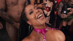 Brazzers: Trimmed Temptress Takes a Throng